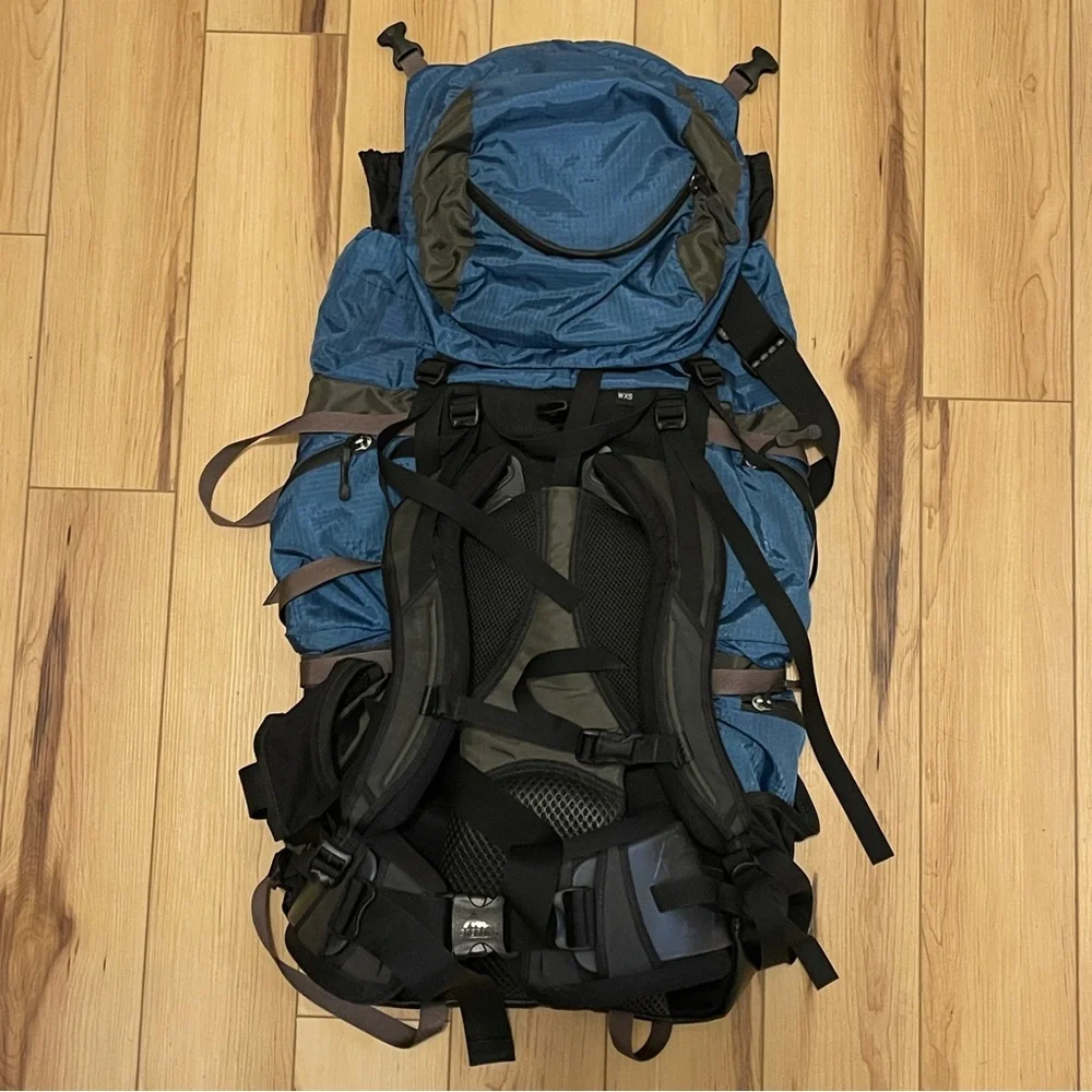 Gregory Deva 60 WXS Hiking Backpack Blue and Black